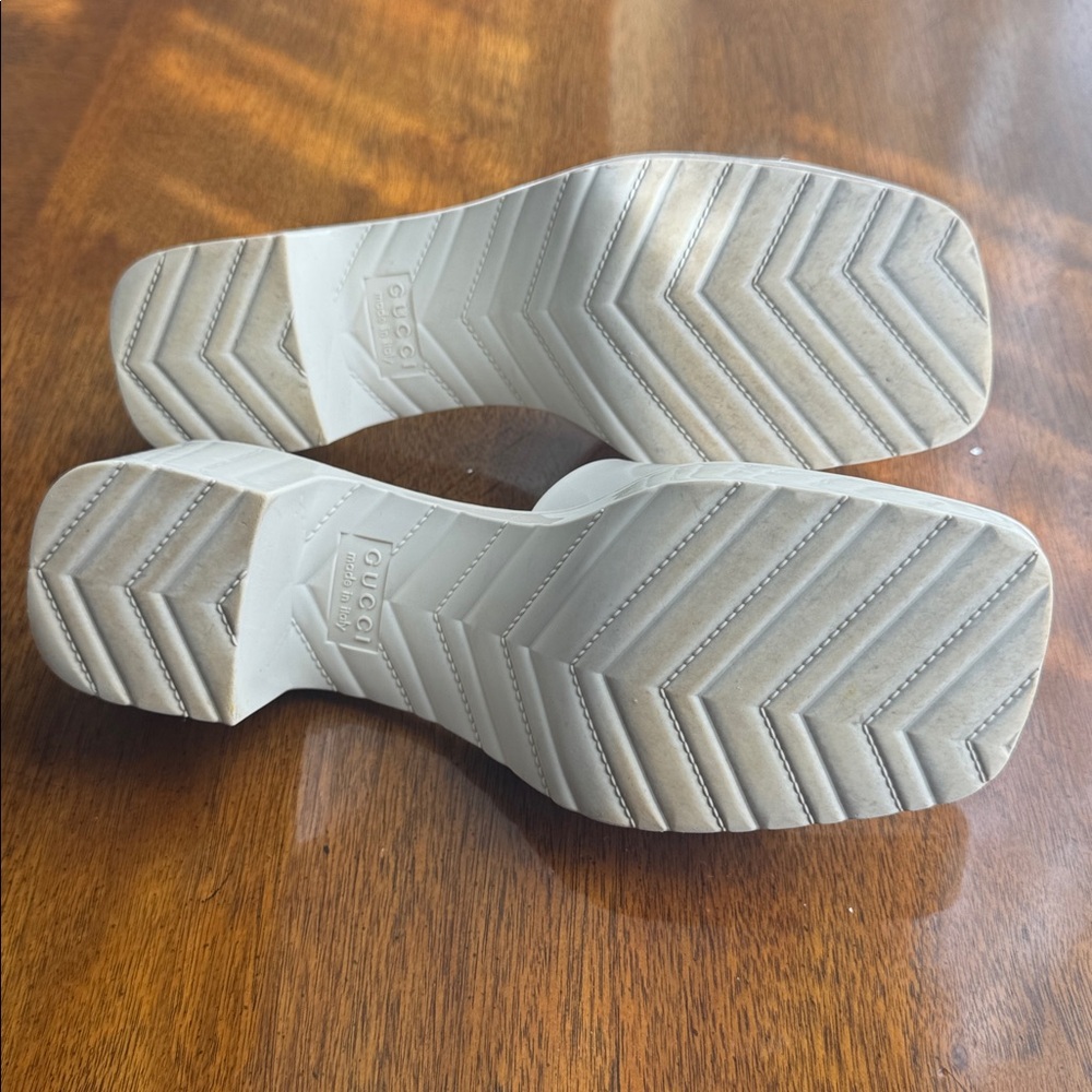 Gucci White Women's Slides (US size 6-6.5) - Picture 5 of 7
